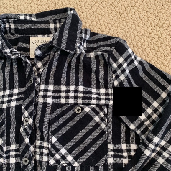 LA Hearts Flannel - Picture 2 of 3